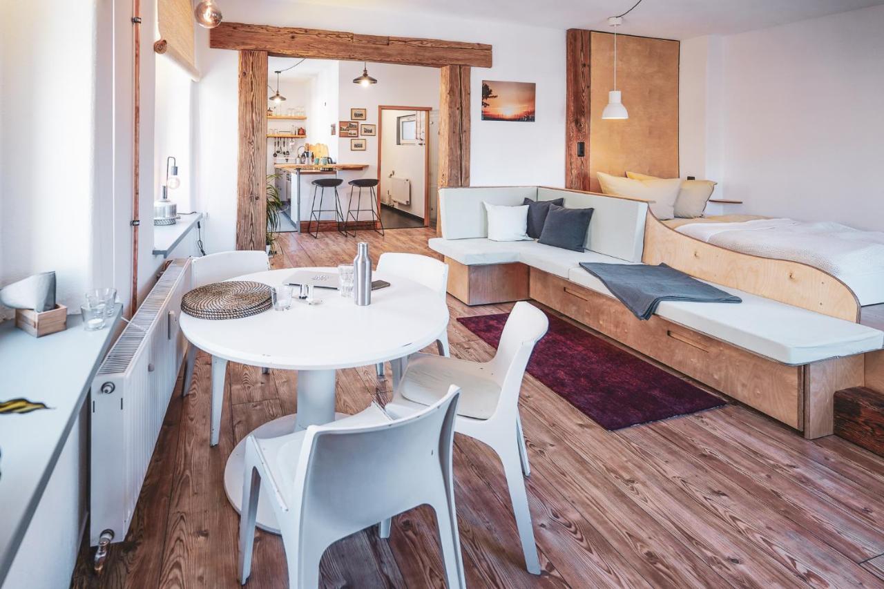 Studio Apartment Zur Alten Post, 48Qm Individualapartment Mit Blick Ueber Zittaus Altstadt, Ferienwohnung Im Altstadtkern Umrandet Vom Zittauer Gebirge Exterior foto