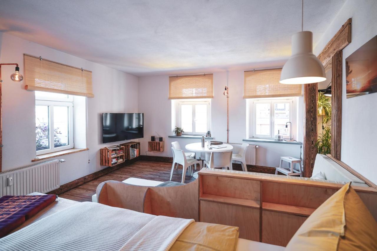 Studio Apartment Zur Alten Post, 48Qm Individualapartment Mit Blick Ueber Zittaus Altstadt, Ferienwohnung Im Altstadtkern Umrandet Vom Zittauer Gebirge Exterior foto